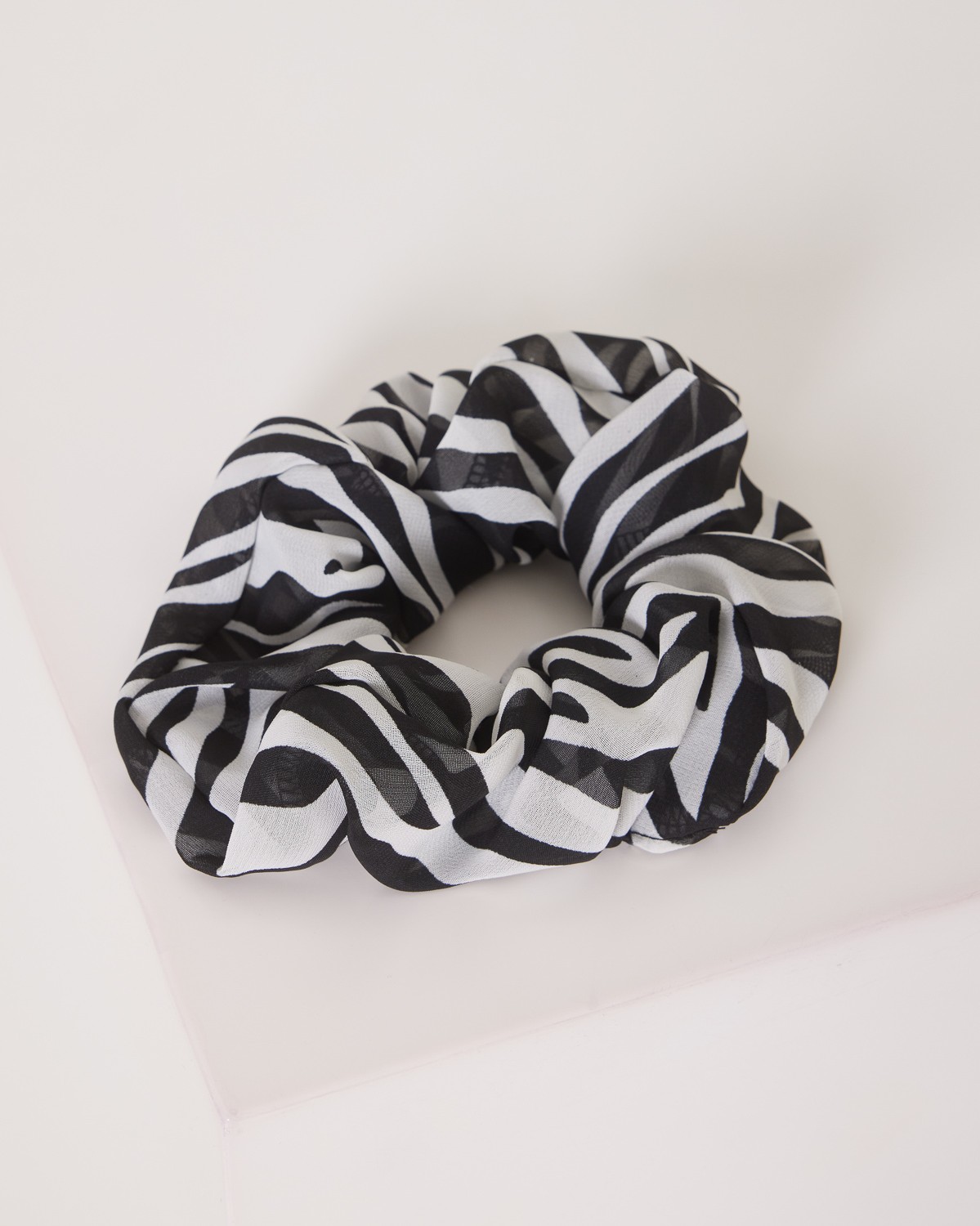 Scrunchie Ημιδιάφανο Animal Print Ασπρόμαυρο